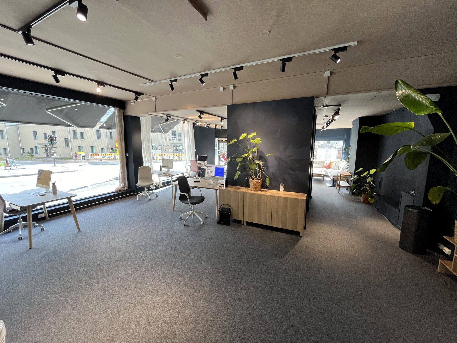 Her fra den største delen av lokalet mot hjørnet. Lokalet er i dag tømt, og ledig for nye leietakere. Galleribilde