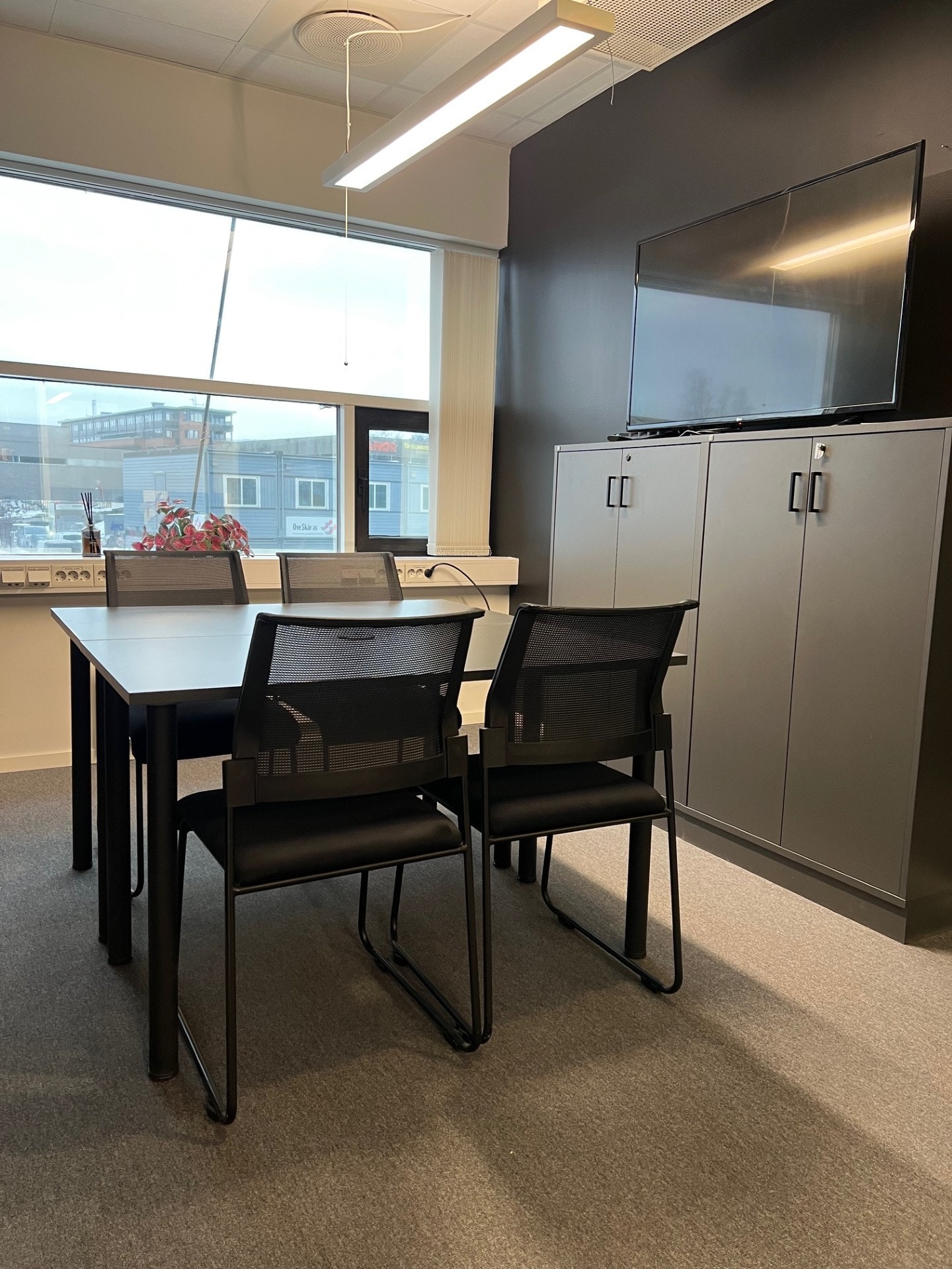 Møterom for 4 personer
Tilrettelagt med skjerm og wifi Galleribilde