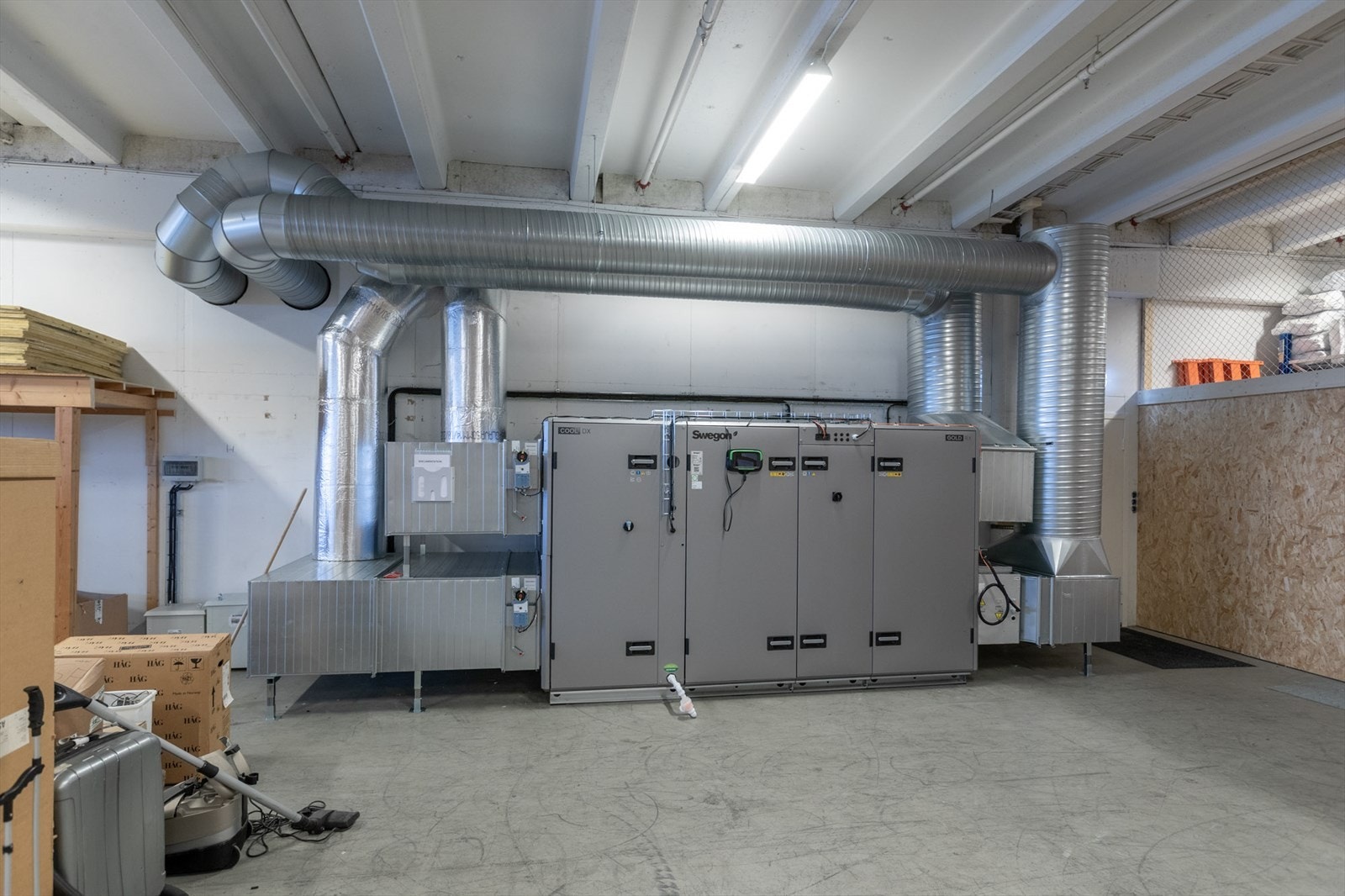 Nytt ventilasjonsanlegg som betjener kontorene. Galleribilde