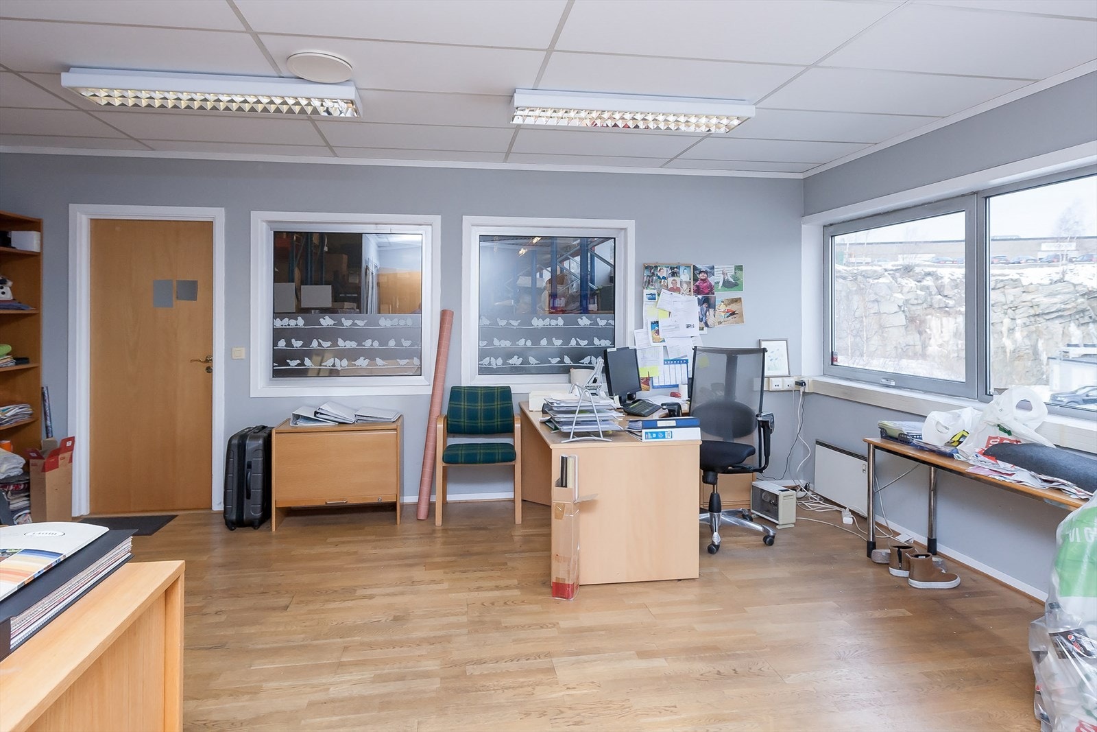 Plass for et hektisk ordrekontor Galleribilde