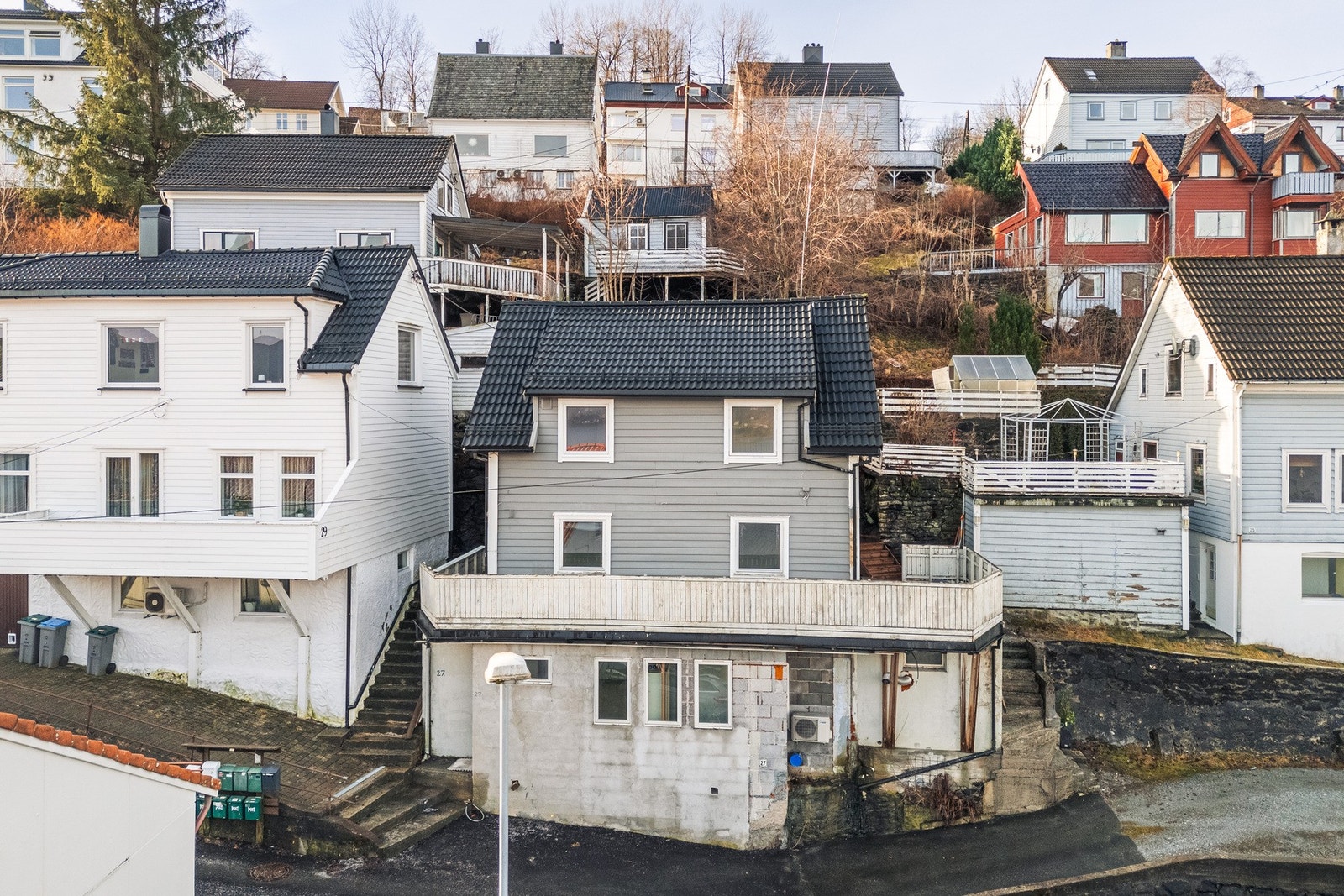 Peter Jebsens veg 27 presenteres av EIE eiendomsmegling ved Helene Mathiesen. (Foto: Mood foto) Galleribilde