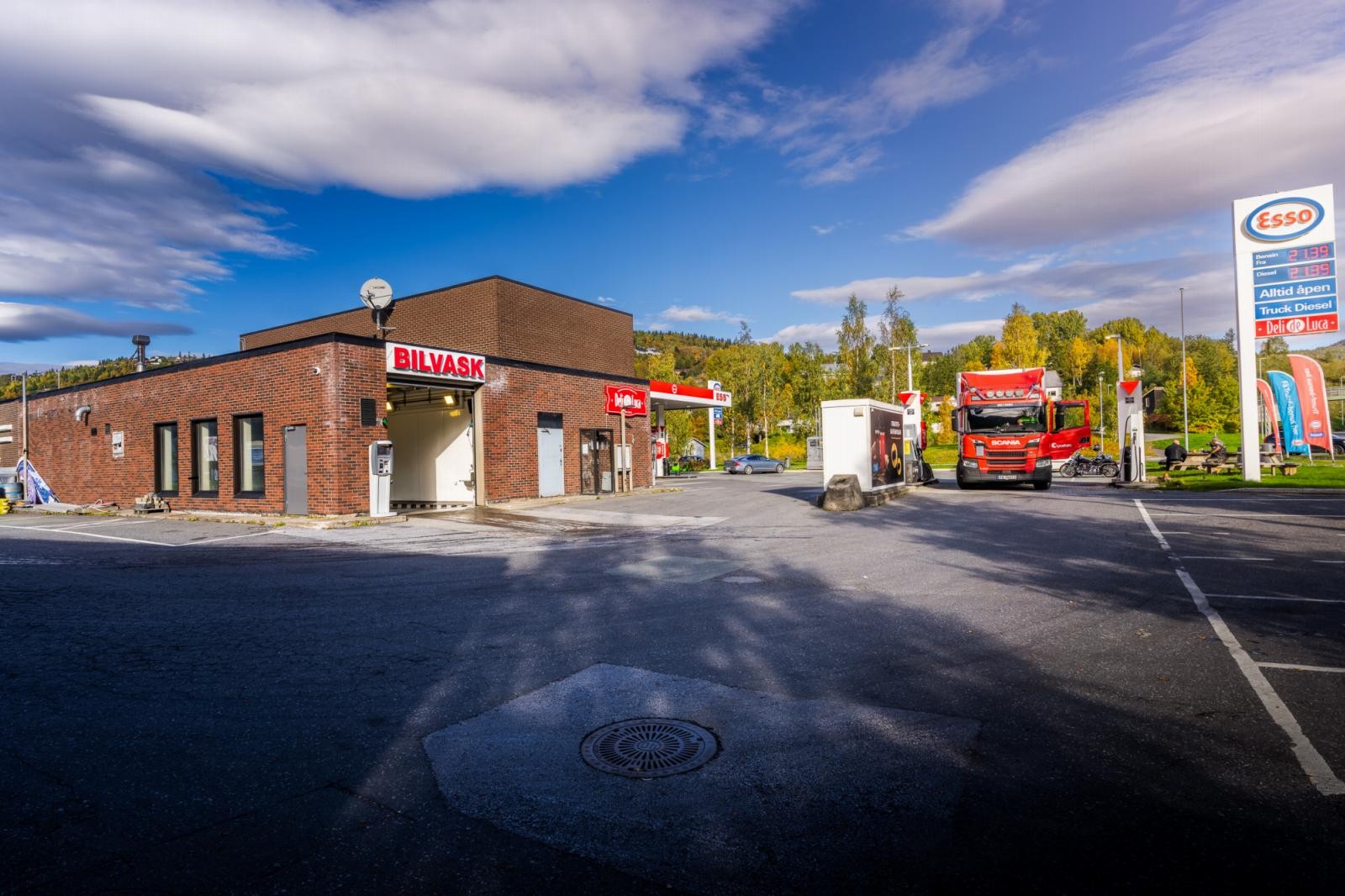 Vaskehall intergrert i bygget. Galleribilde