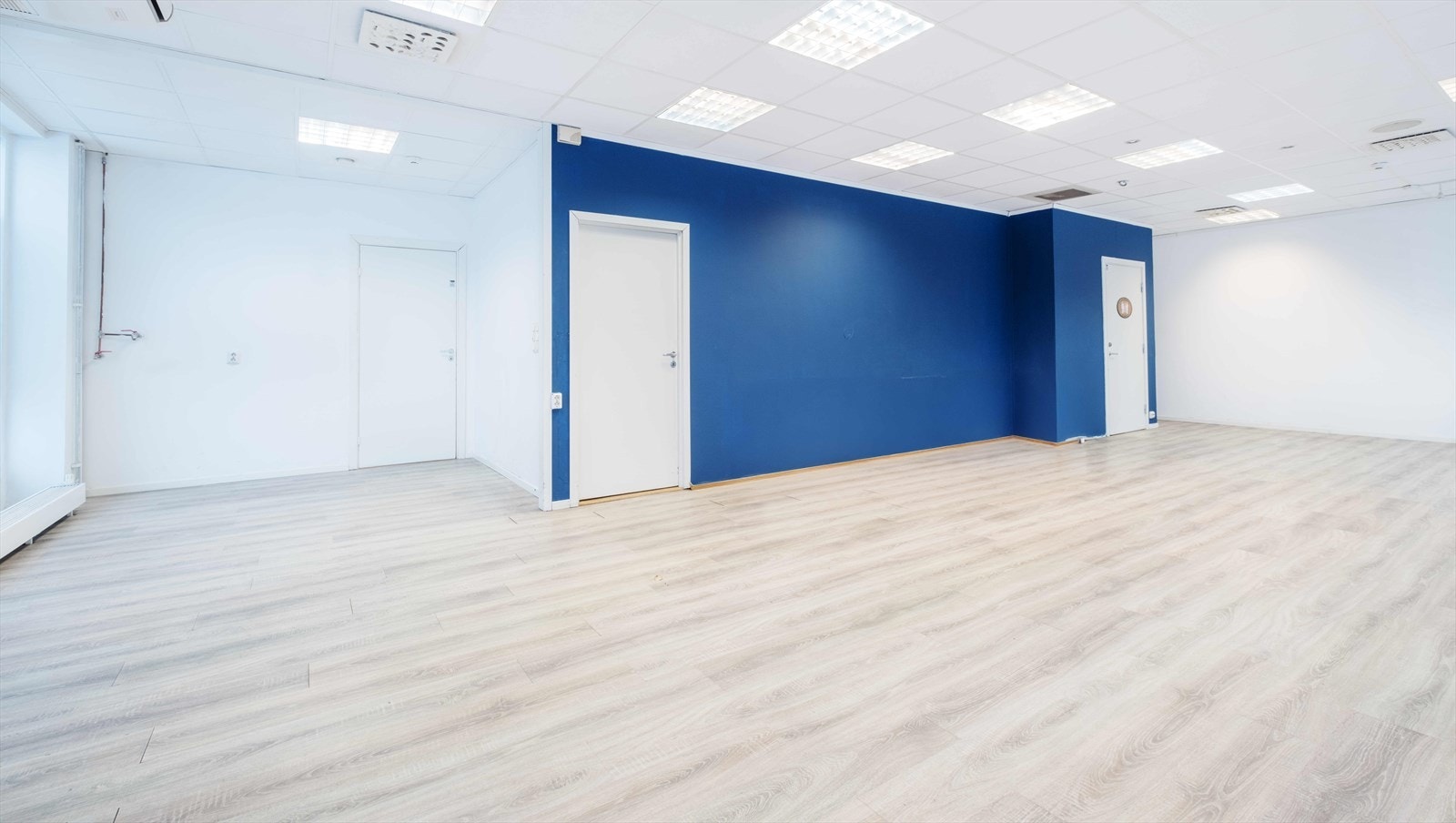 Åpent arbeidsrom - fleksibel løsning som kan tilpasses ulike behov. Galleribilde