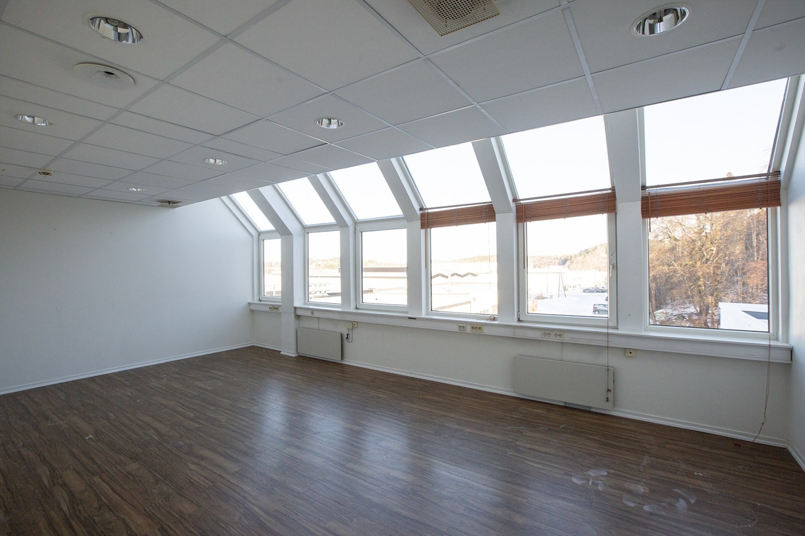 3 etasje mot nord, høyre del av bygget Galleribilde