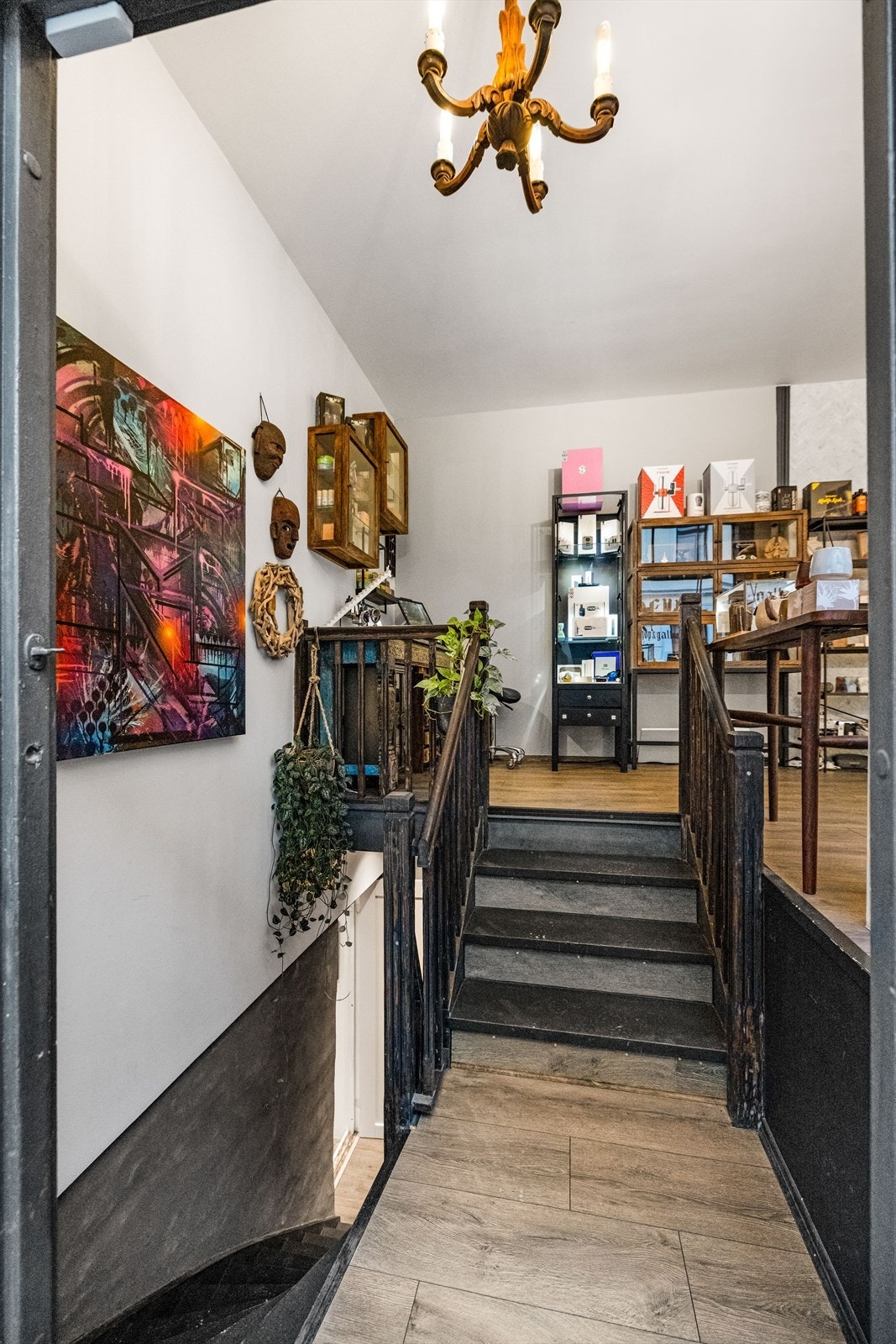 Nedgang til kjeller Galleribilde