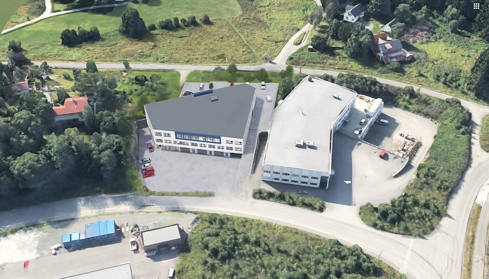 Nytt kombinasjonsbygg til handel, produksjon, verksted, lager, kontor mm BTA ca. 4 262 m² fordelt over 3 etasjer.