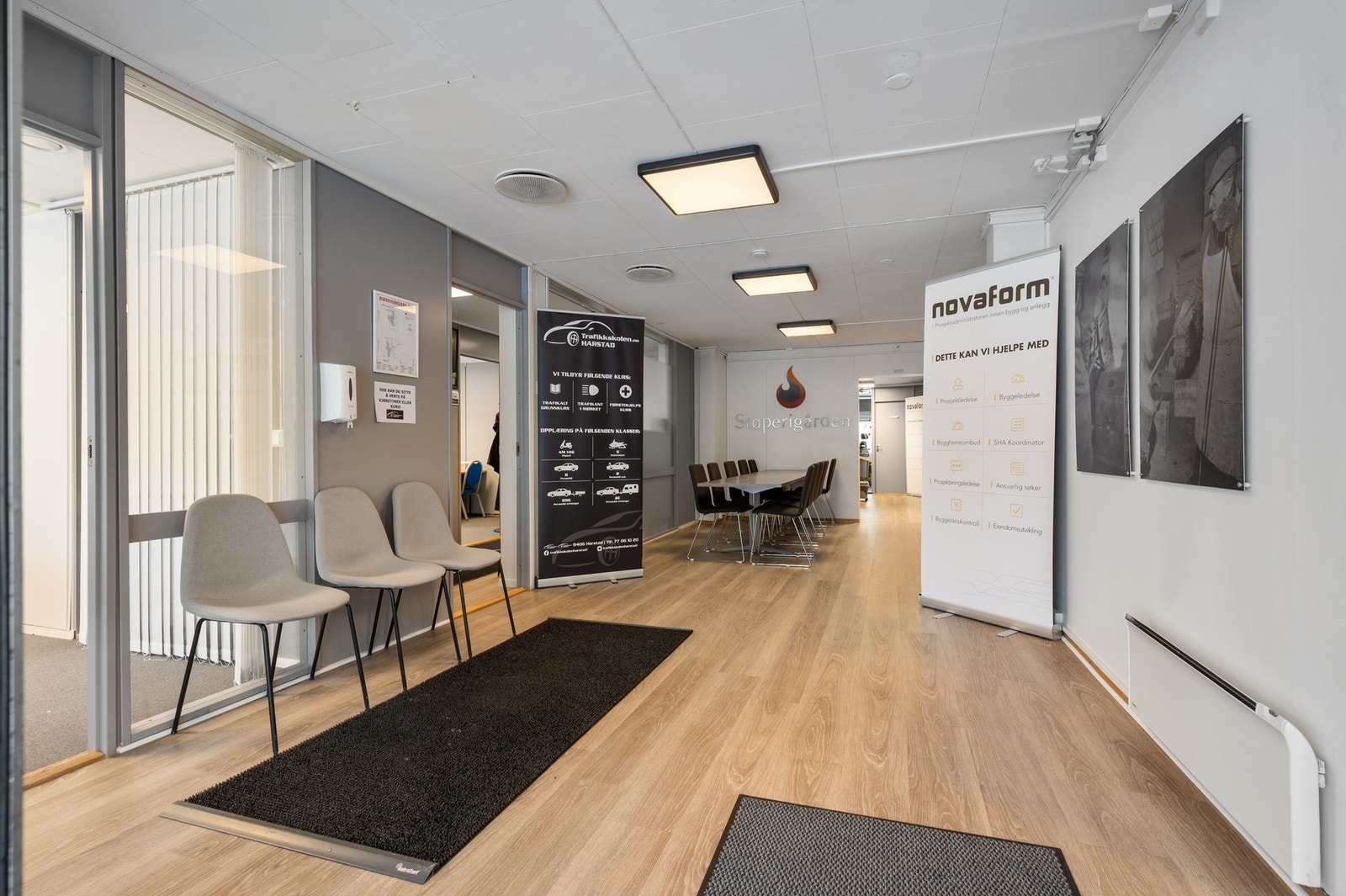 Kontordelen av bygget ble renovert i perioden 2011-2012, og i 2025 ble det gjort ytterligere oppgraderinger av kontorlokalene for Novaform og trafikkskolen Galleribilde