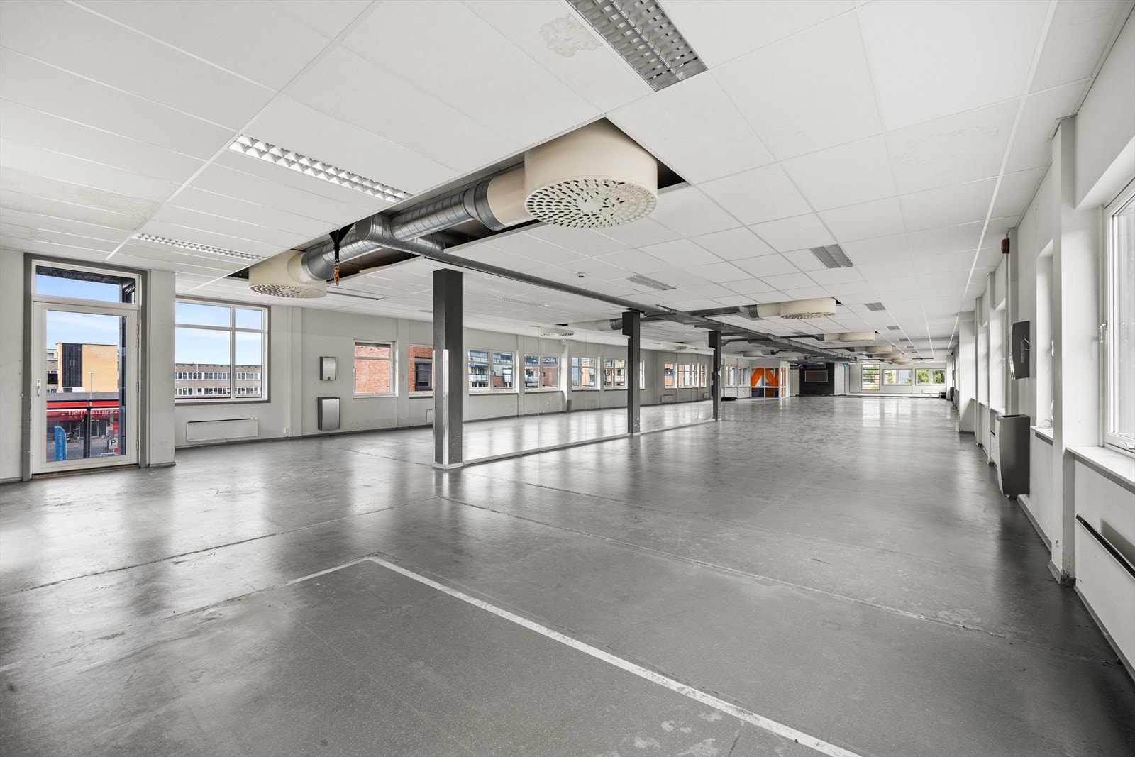 Areale 5-BTA ca 720 kvm for kontor/trening/helse. Lokalet kan deles. Galleribilde