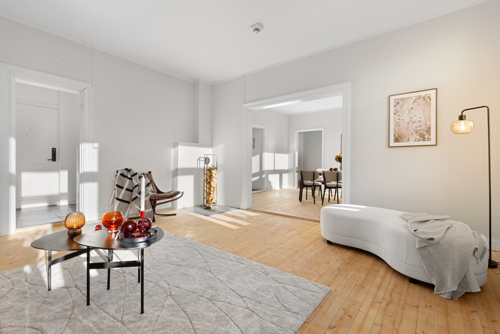 Det er mulighet for å etablere peis i stuen. Peisovn fra 2013 medfølger salget. Galleribilde