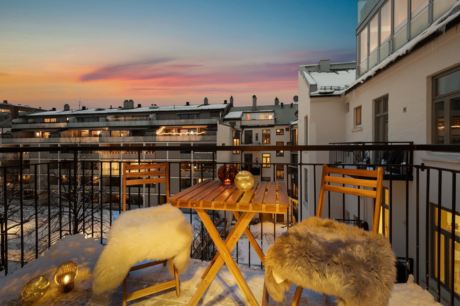 Nordøstvendt orientering mot rolig gårdsrom, og en størrelse på 4 m². Galleribilde