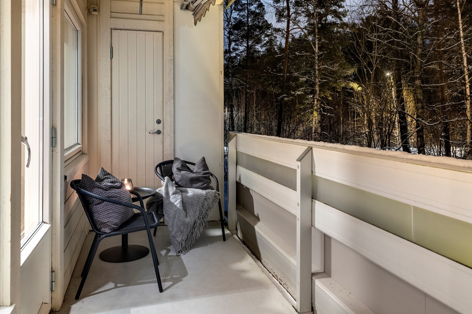 Her er det god plass til utemøbler, så her kan dagene nytes i godt selskap med venner og familie. Galleribilde