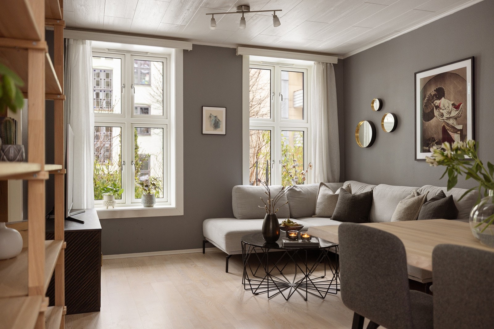 Hele leiligheten er beliggende i indre gårdsrom. Galleribilde