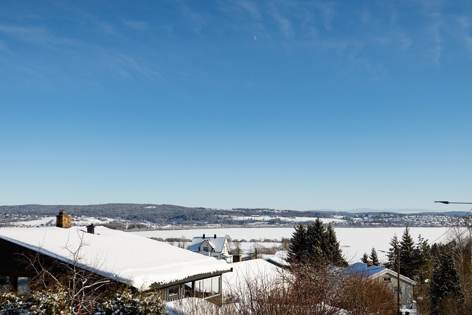 Herfra har du fantastisk utsikt mot flotte omgivelser året rundt. Galleribilde