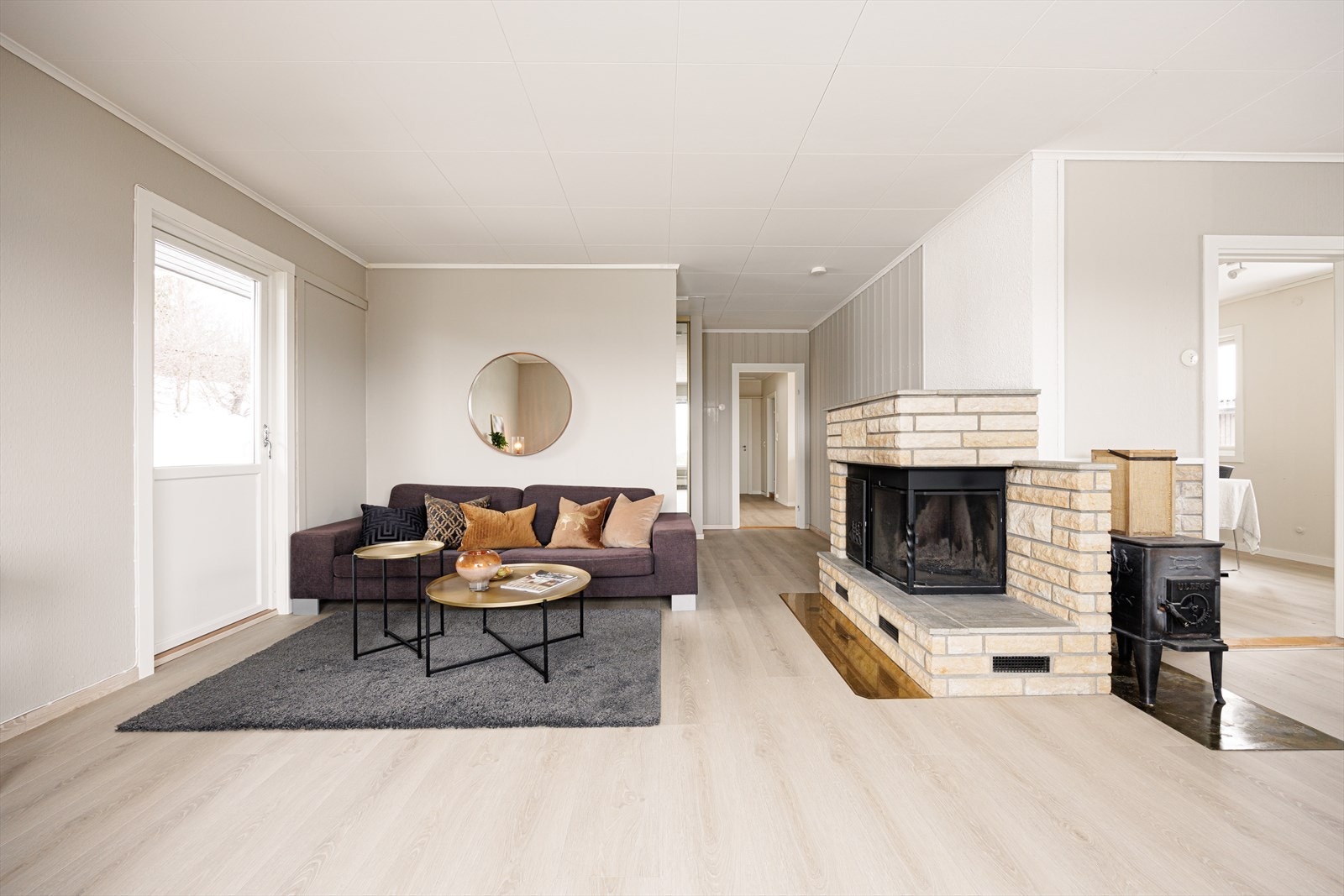 Sofaområdet har en naturlig plassering i rommet og gir gode møbleringsmuligheter. Galleribilde