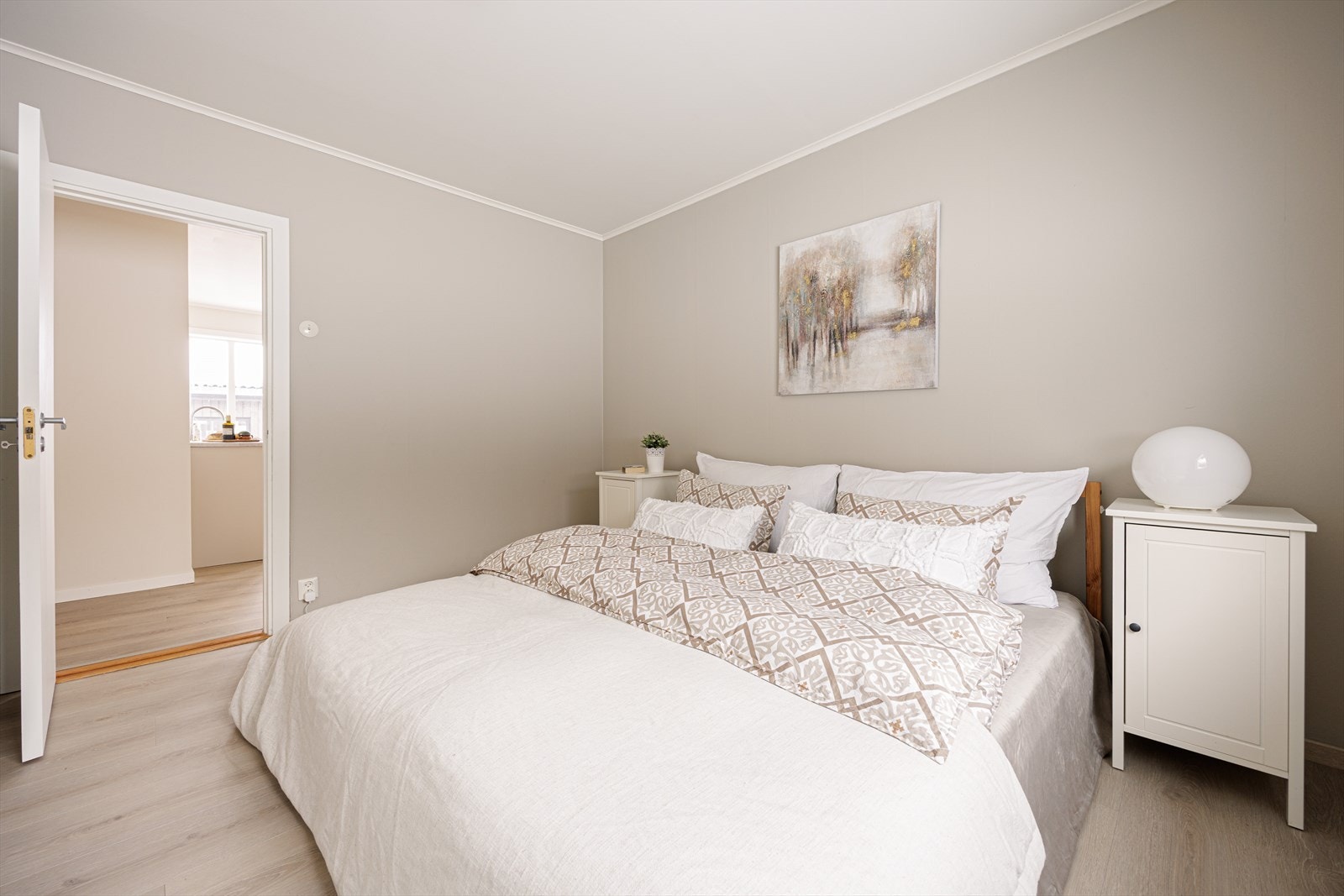 To av rommene har integrerte garderobeløsninger. Galleribilde