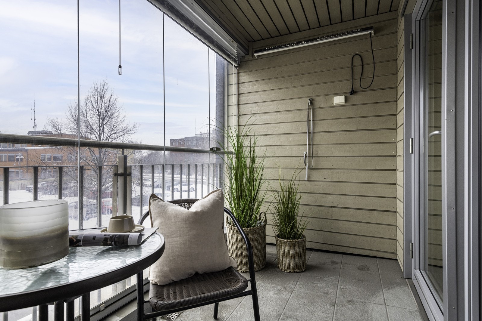 Innglasset balkong gir ly og utsikt året rundt. Galleribilde