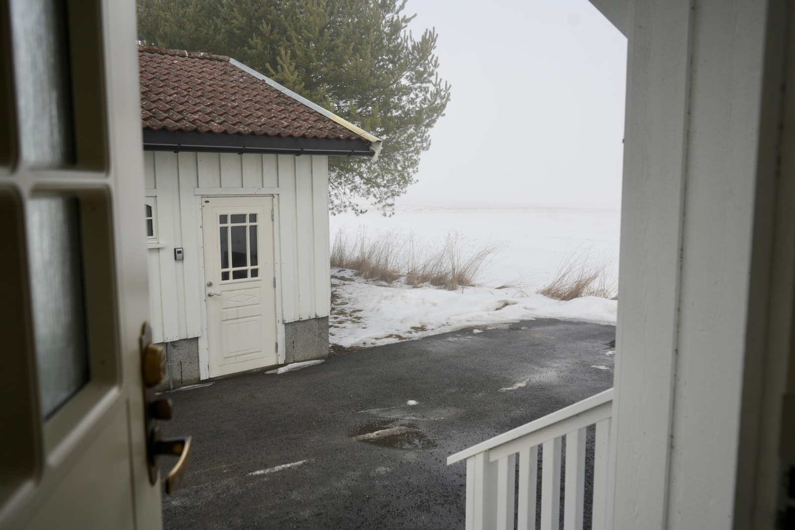 Out the entrance Galleribilde