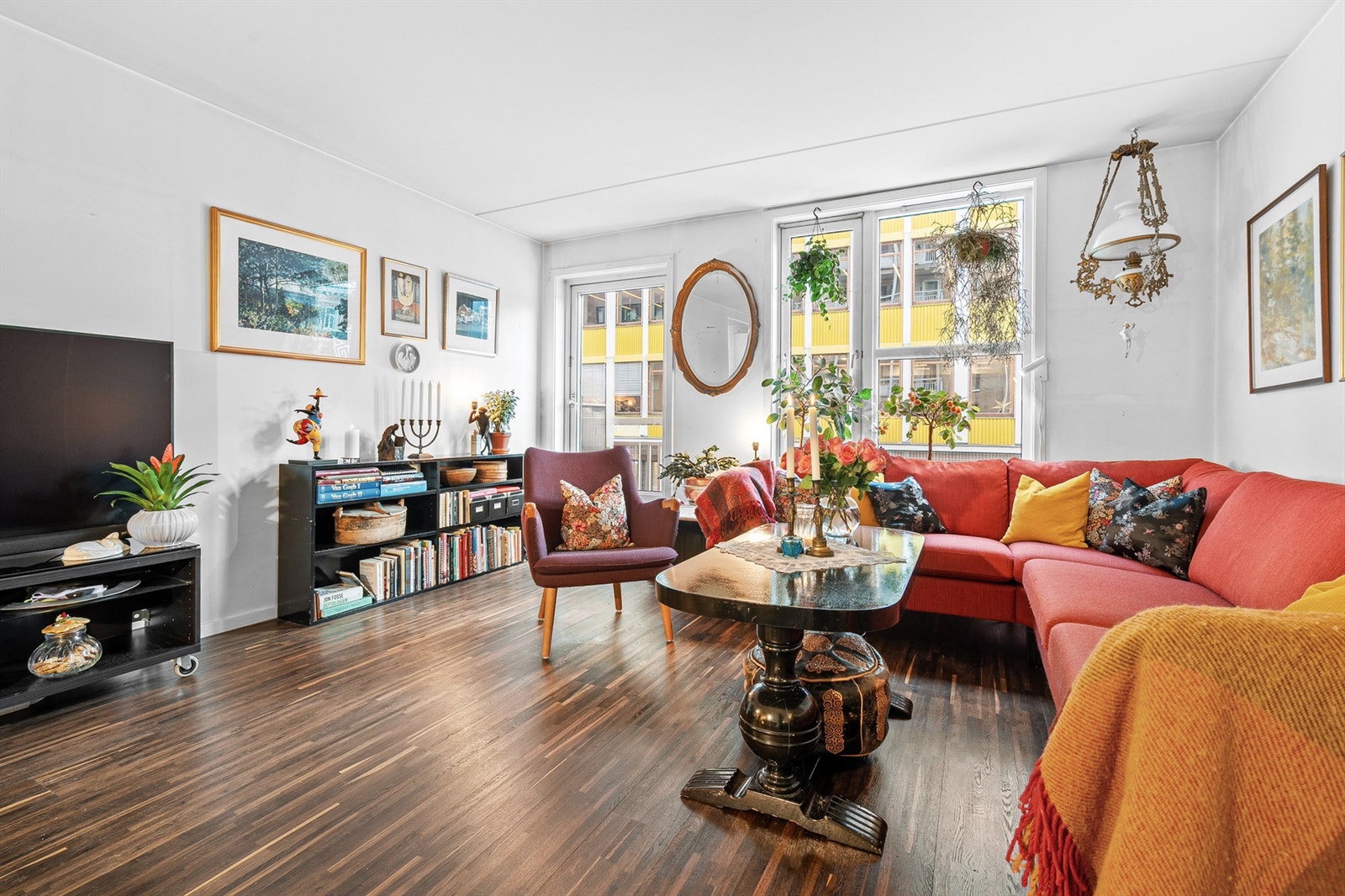 En lys og praktisk leilighet med gjennomtenkt planløsning og attraktiv beliggenhet midt mellom Solli plass og Tjuvholmen. Foto: CASP Galleribilde