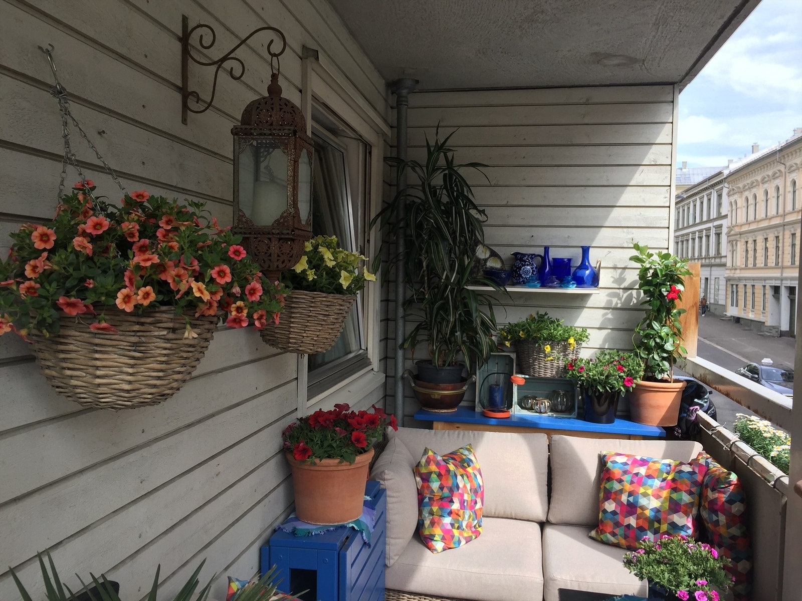 Selgers egne sommerbilder fra balkongen. Galleribilde