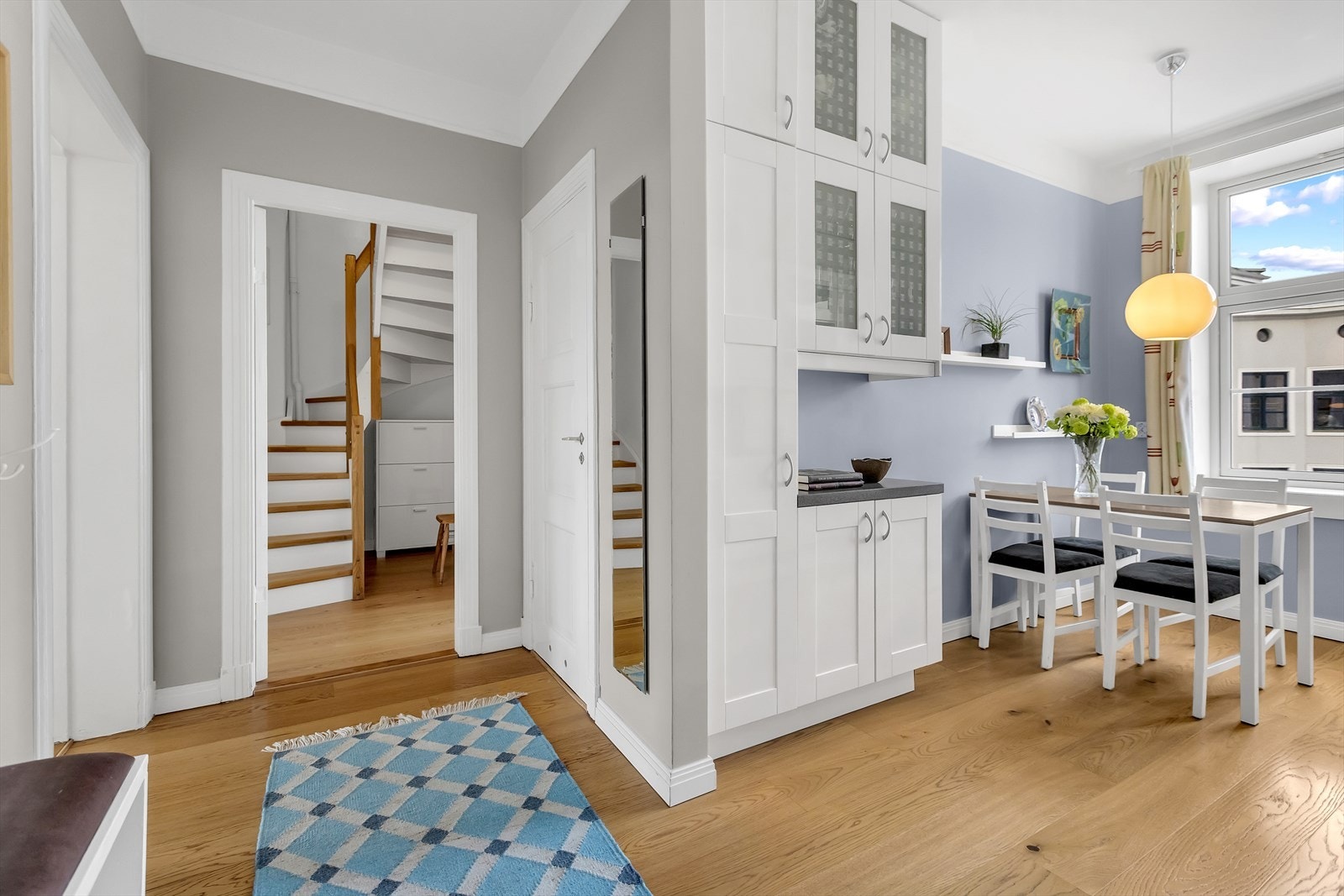 Rommet har en god og ryddig utforming som gjør hverdagen enkel. Galleribilde