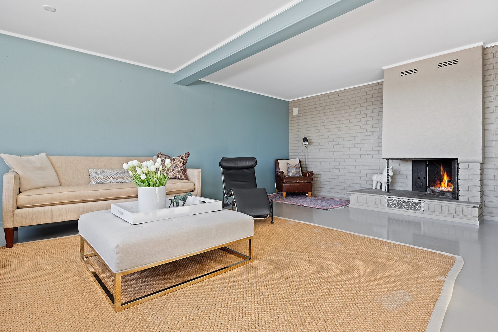 Hyggelig peis som gir god varme og lun stemning på kalde vinterdager. Galleribilde