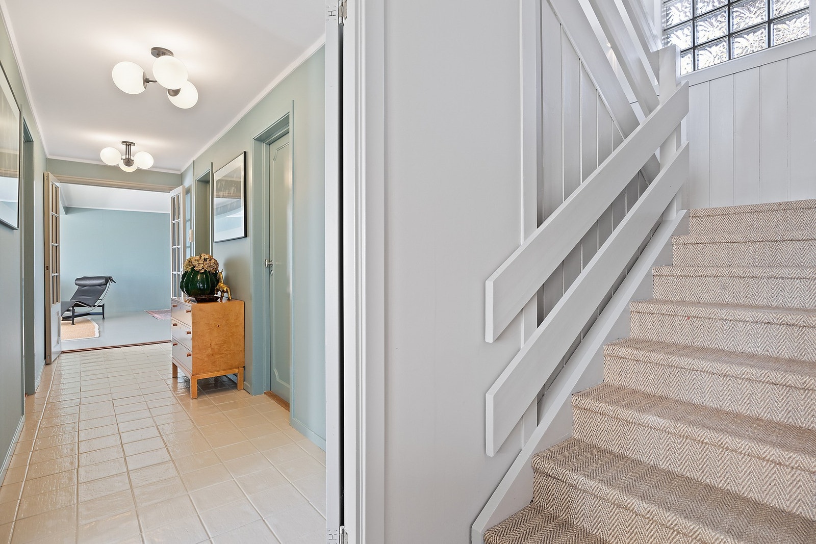 Underetasjen. Galleribilde