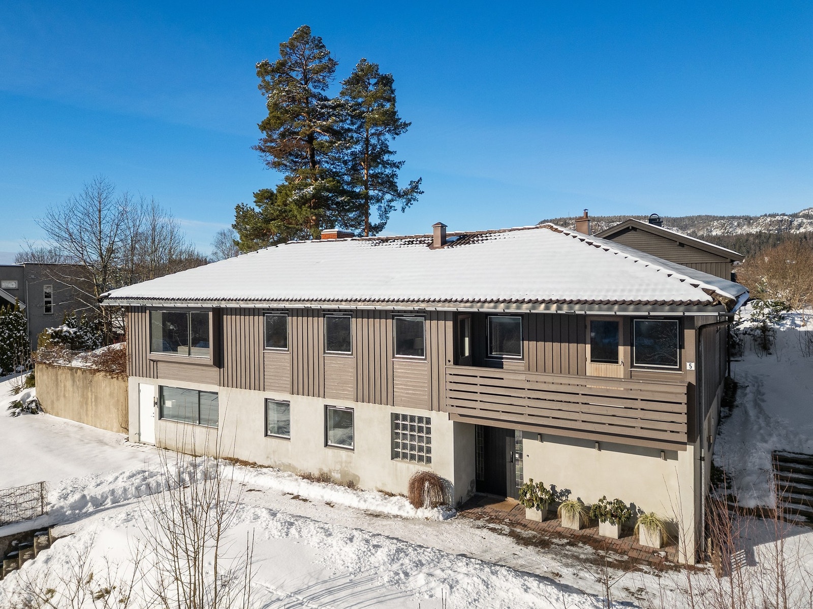 Flott og innholdsrik familiebolig med mange muligheter. Galleribilde