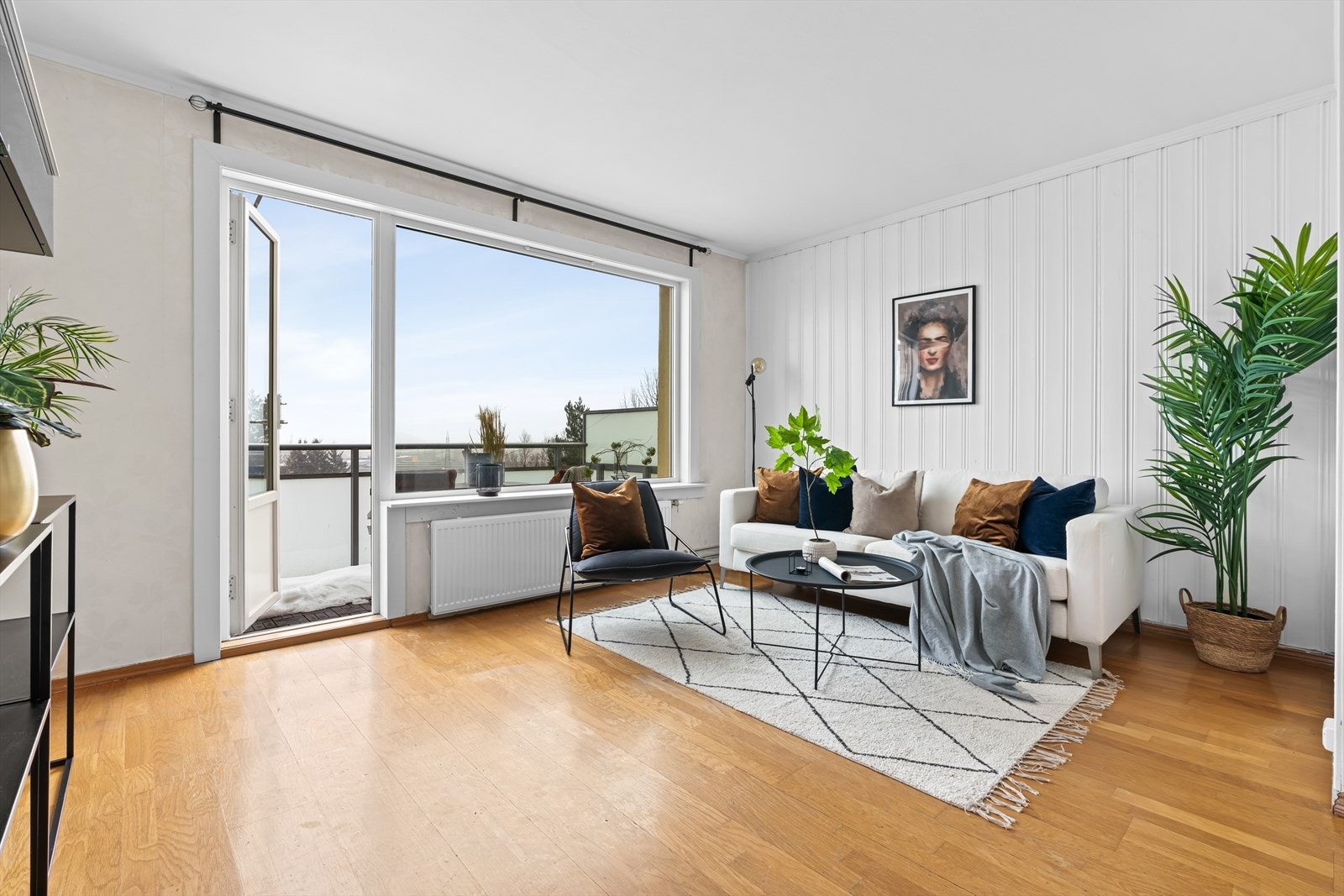 Velkommen til Lindeberglia 15 - Presentert av lokalmegler Israr Ali v/ DNB Eiendom Galleribilde