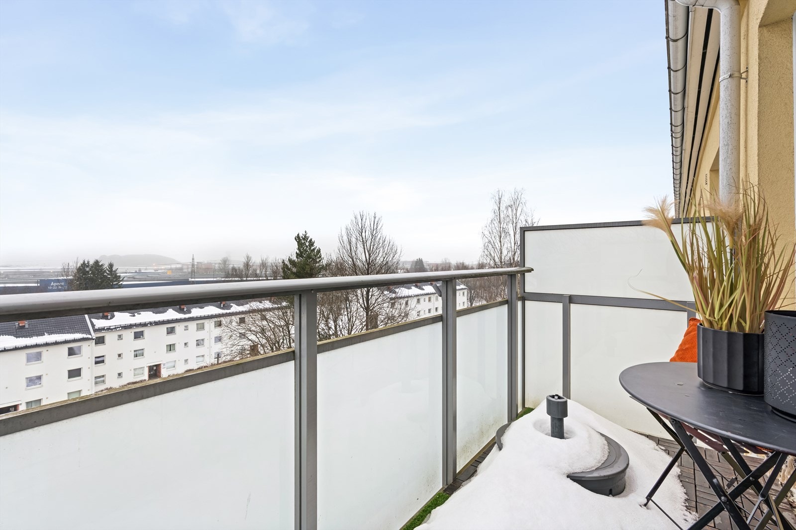 Utsikt fra balkongen Galleribilde