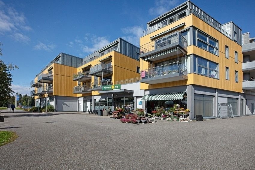 Nannestad torg Galleribilde