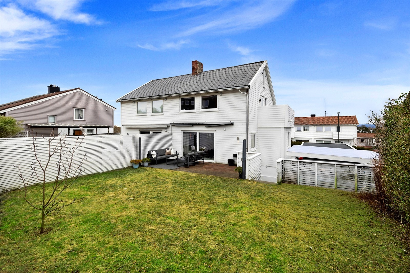 En innholdsrik og oppusset familiebolig med en attraktiv og barnevennlig beliggenhet. Galleribilde