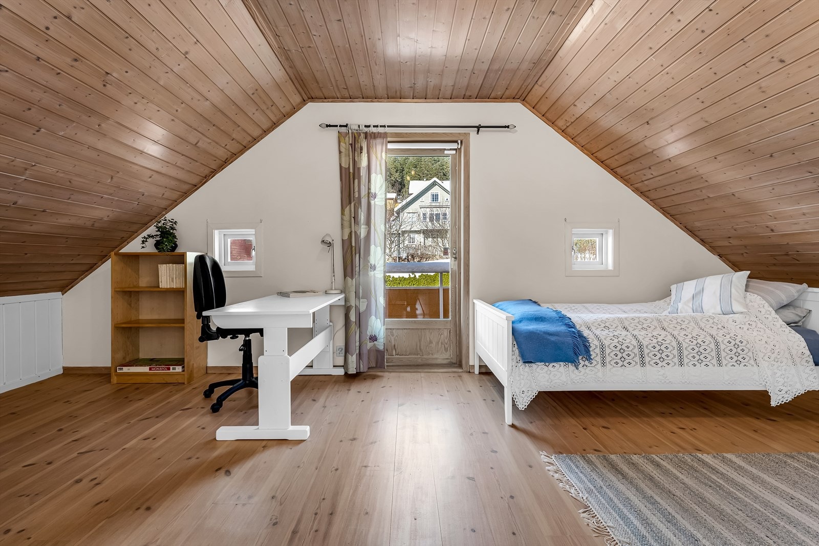 I loftetasje finner man et soverom nr. 4 med gode innredningsmuligheter og fleksible løsninger. Galleribilde