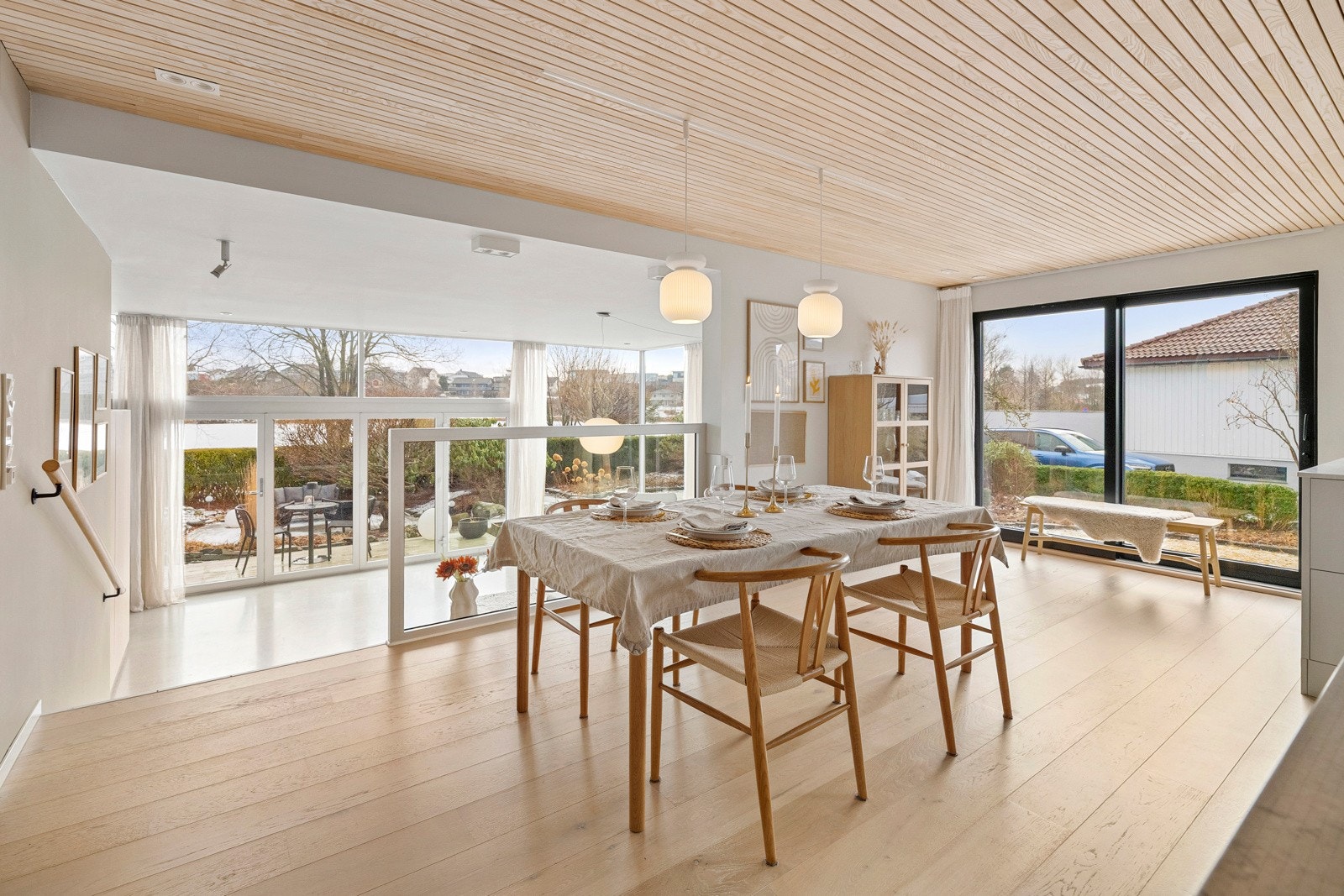 I forbindelse med oppgraderingen i 2022 ble både tak, gulv, elektrisk anlegg og vinduer fornyet. Galleribilde