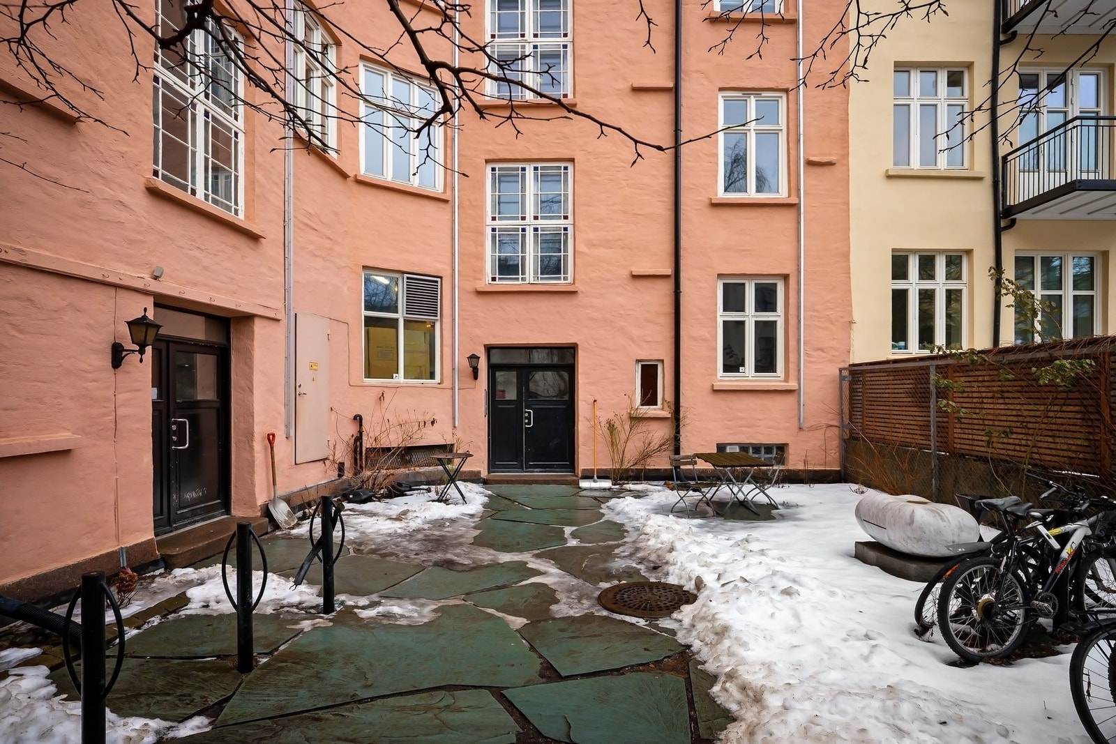 Sameiet har en svært hyggelig bakgård. Galleribilde