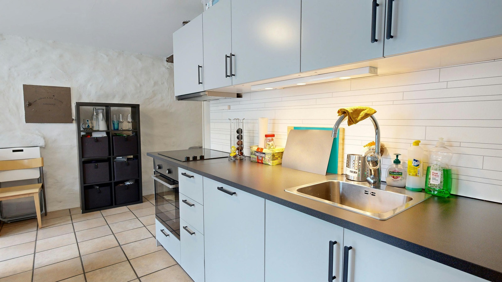 Kjøkken mot stue Galleribilde