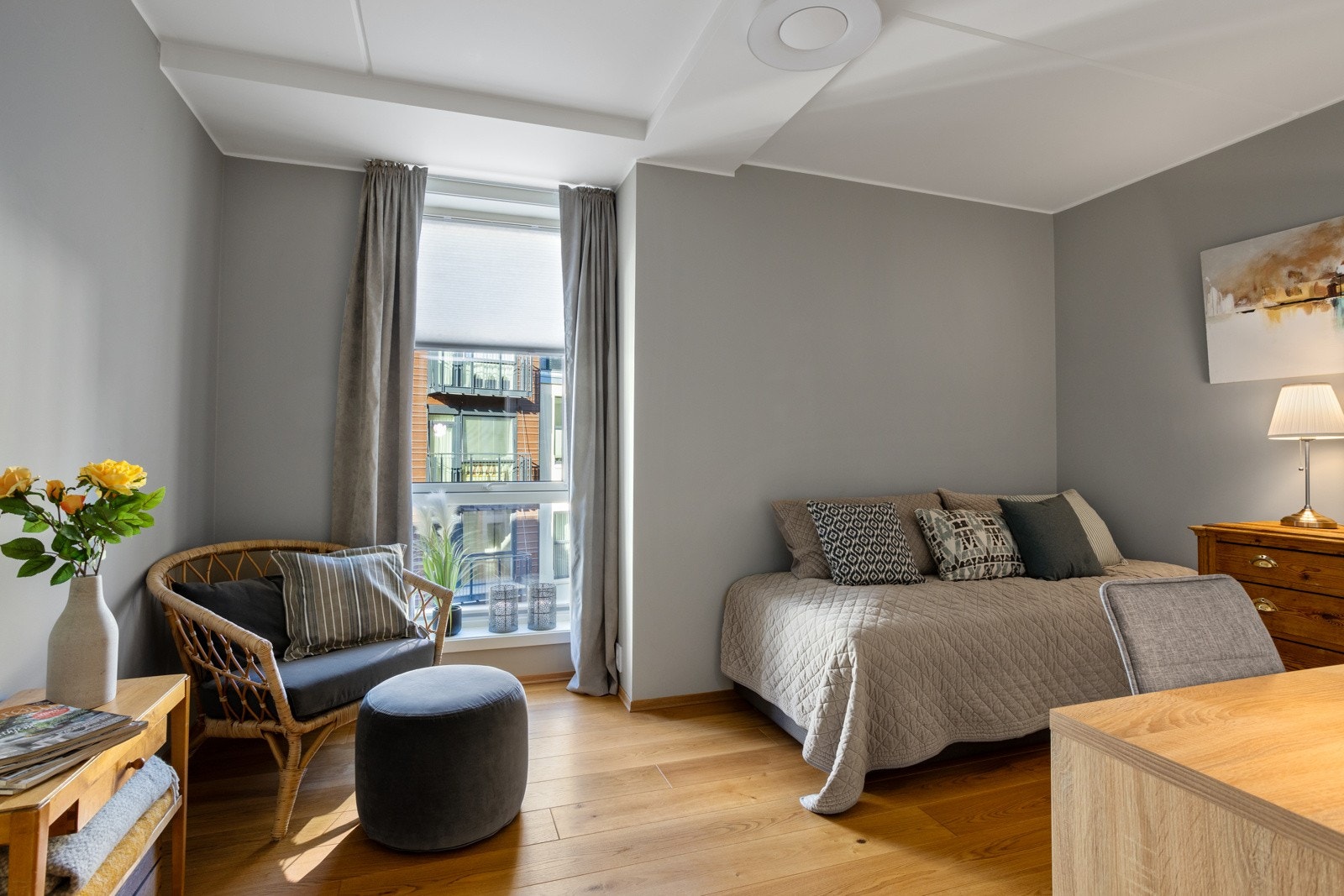 Dette rommet har walk-in garderobe Galleribilde