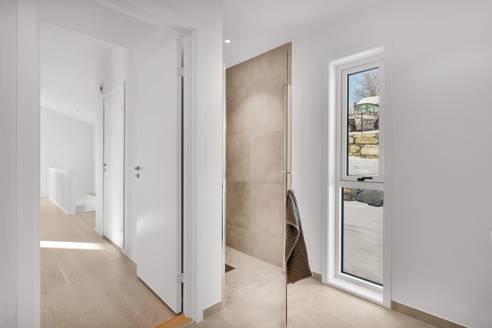 Bad 1.etg. - henger naturlig sammen med hovedsoverom Galleribilde