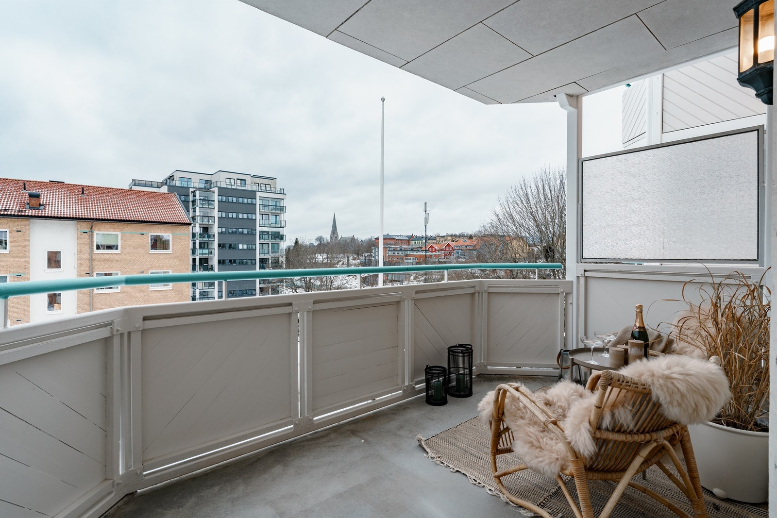 Nora Rørvik Larsen v/ Krogsveen ønsker velkommen til Arnljot Gellines Vei 19! Galleribilde