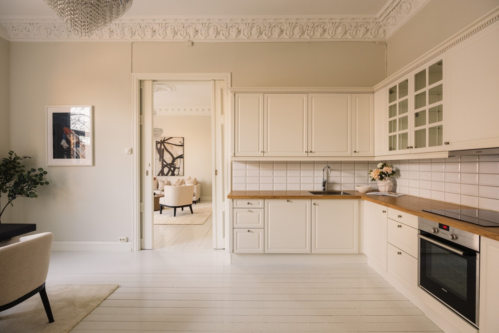 Moderne herregårdskjøkken fra 2010. Galleribilde