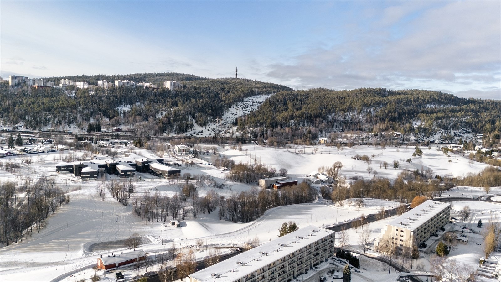 Stovner Diskgolfpark og Groruddalen Golfklubb ligger kun et steinkast unna. Galleribilde
