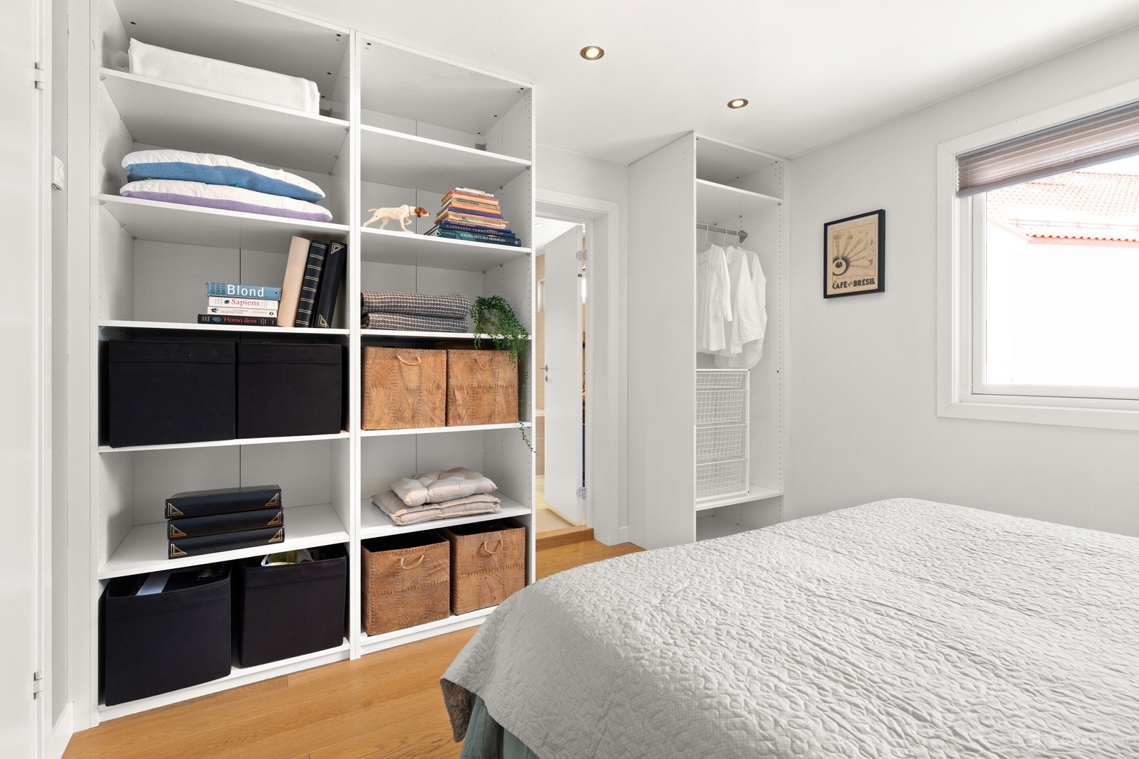 Alle soverommene har god størrelse og fleksible møbleringsmuligheter. Galleribilde