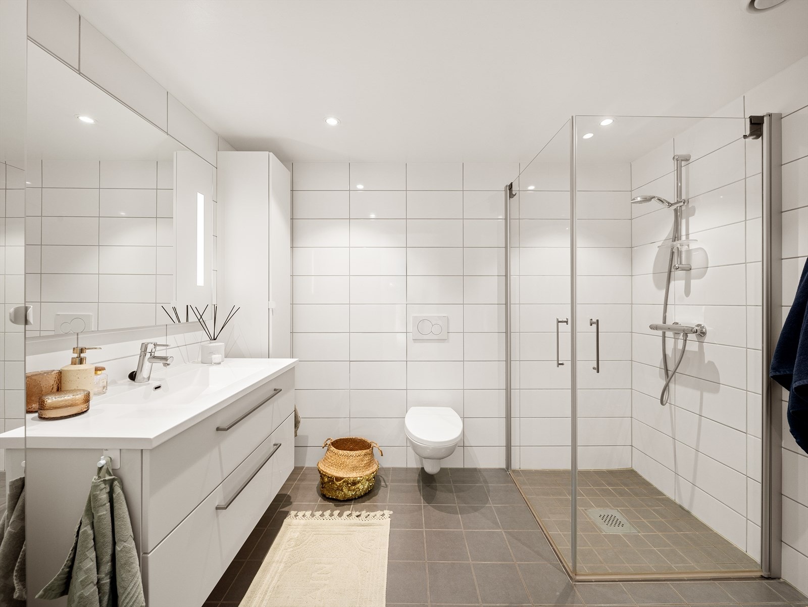 Helfliset baderom i 2. etasje. Galleribilde