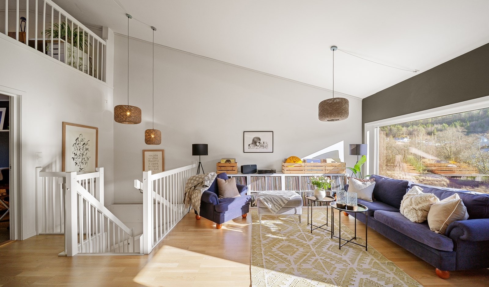 Nydelig stue - perfekt som ekstra TV-stue, bibliotek, hjemmekontor e.l. Galleribilde