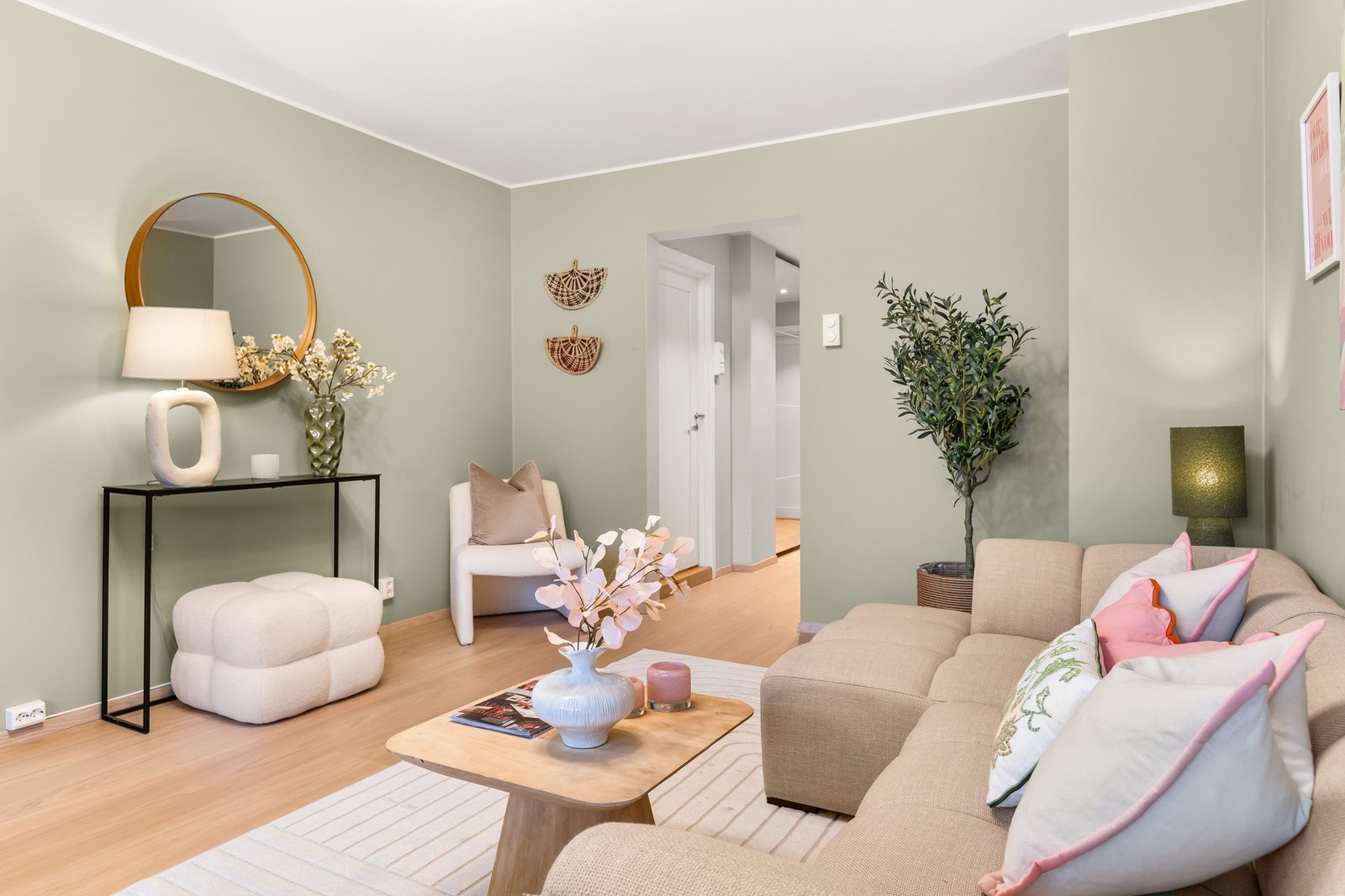 Oppvarming, varmtvann og internett inkludert i felleskostnadene Galleribilde