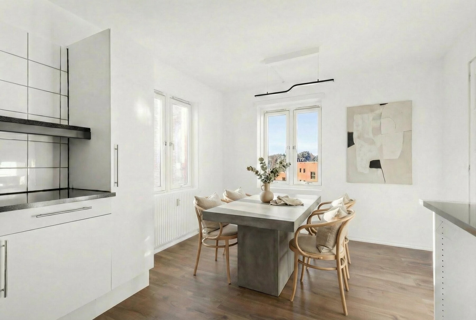 (Møblene er virtuelle og er lagt inn ved hjelp av AI) Galleribilde