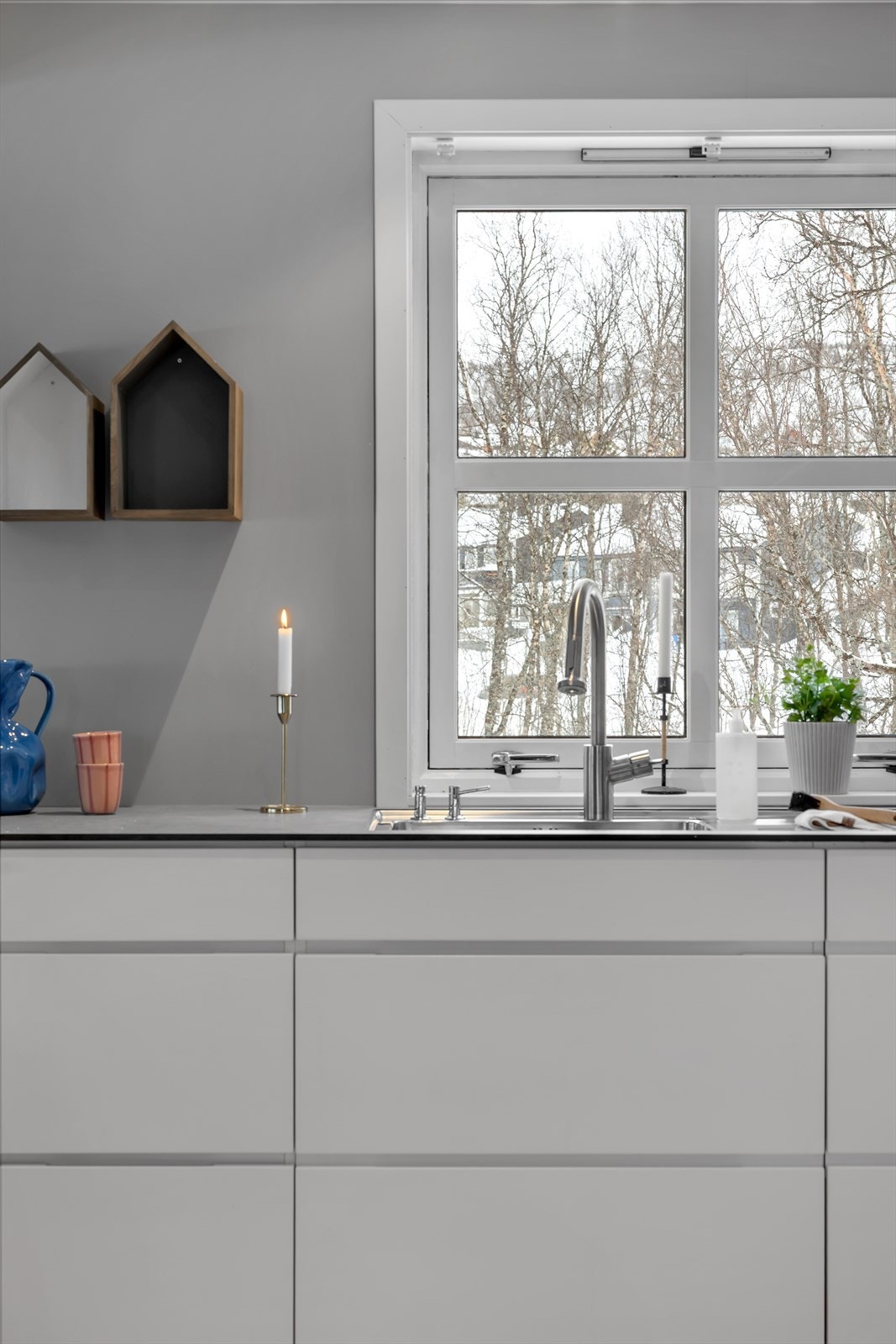 Nedfelt vask og integrerte hvitevarer Galleribilde