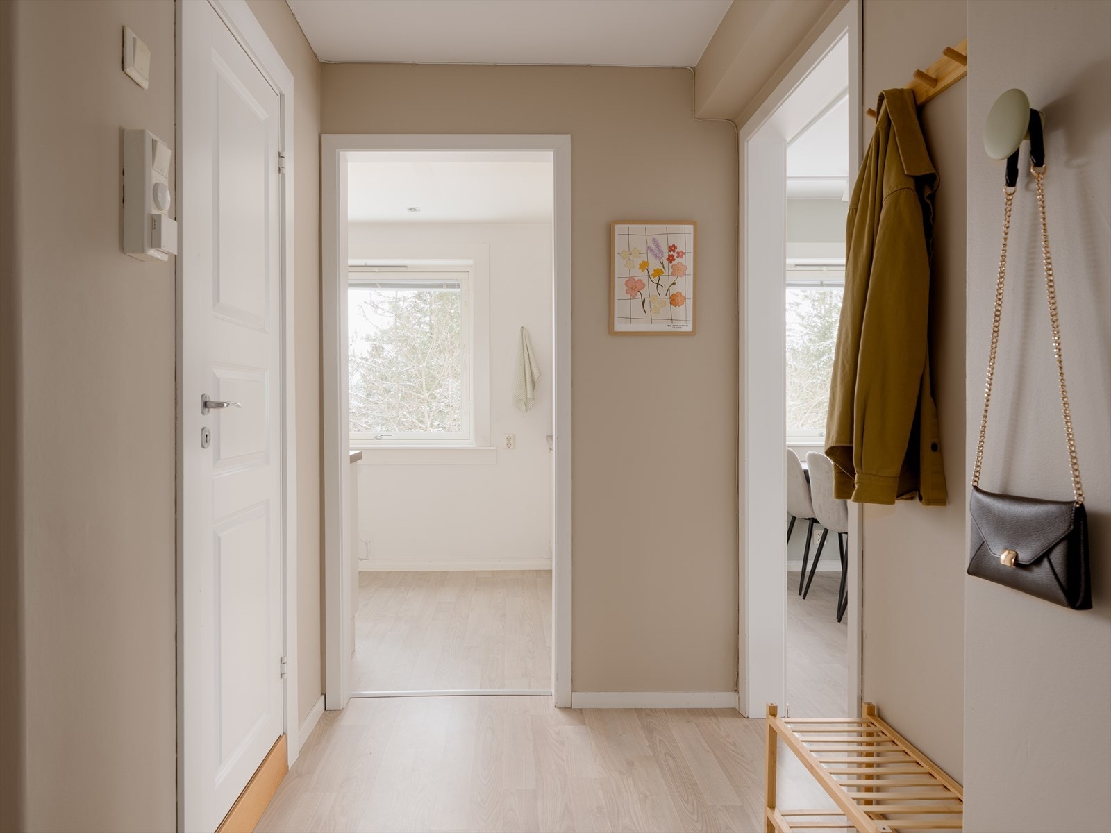 Det er plass til skoskap og lignende om det er ønskelig. Galleribilde