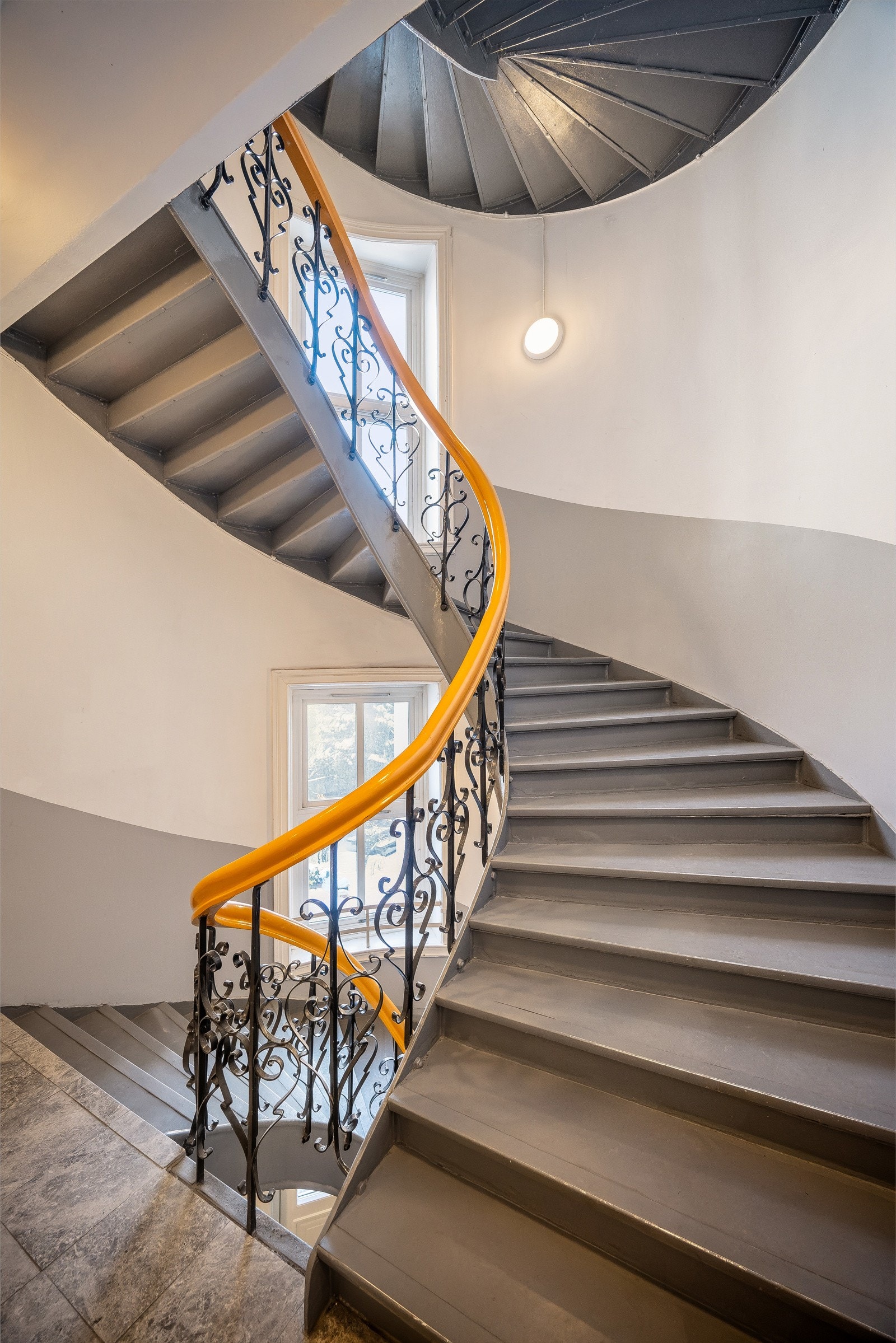 Fint klassisk trappeoppgang. Galleribilde