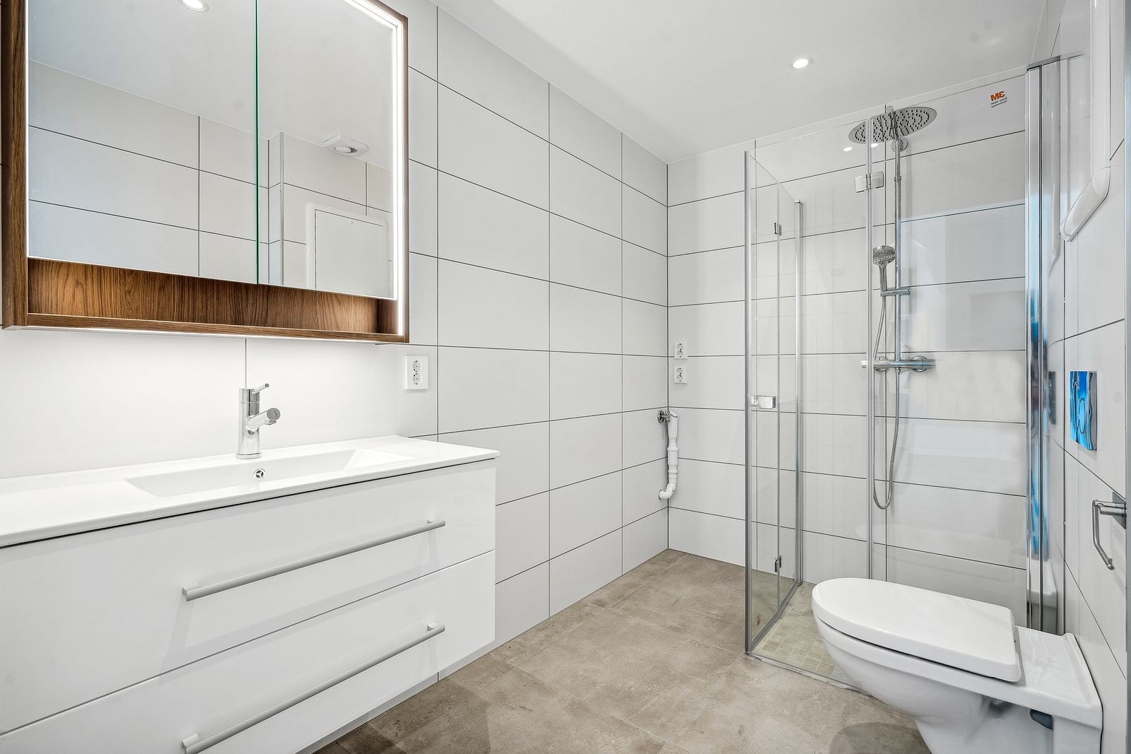 Flislagt bad Galleribilde