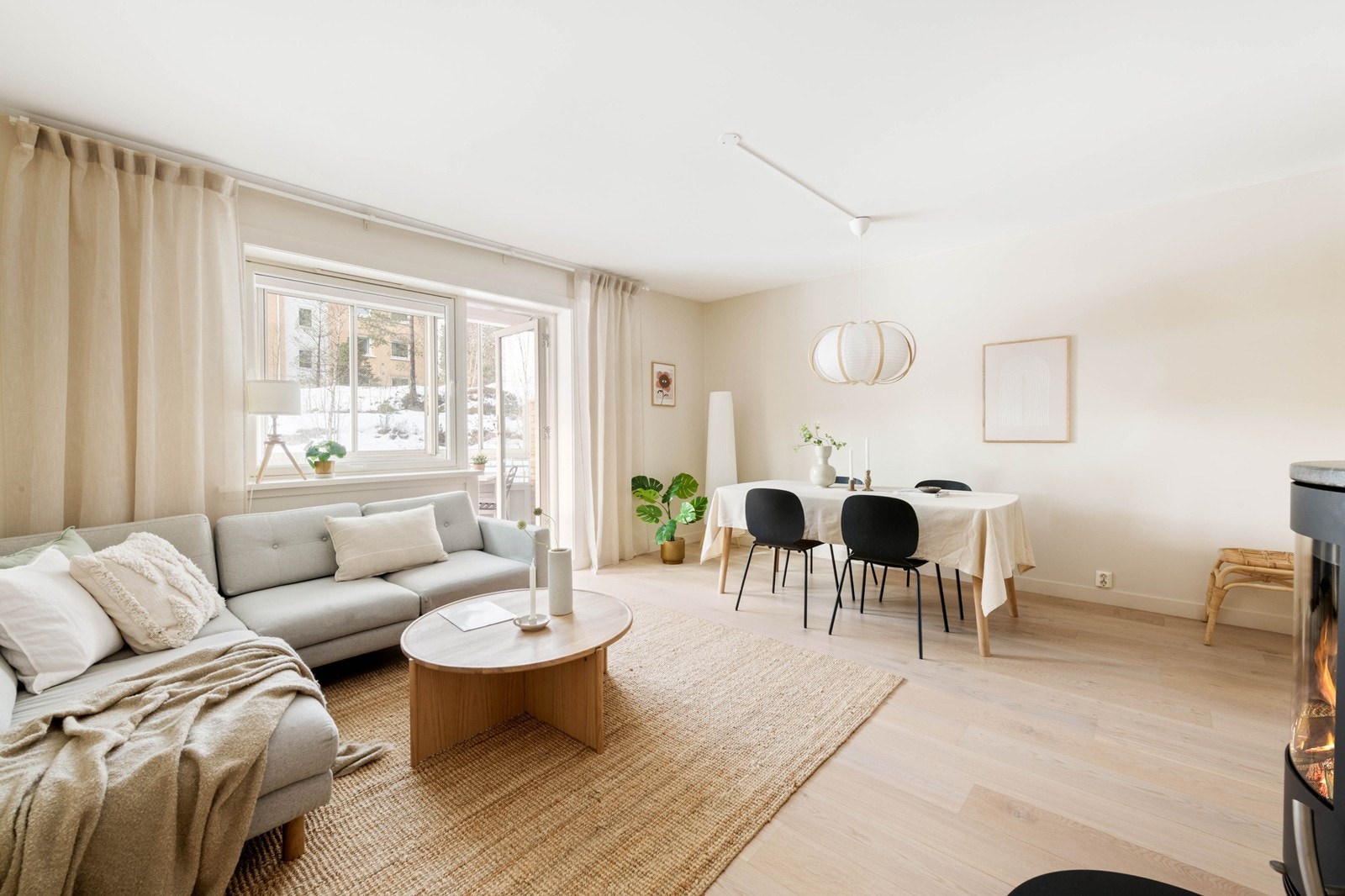 Velkommen til Steinspranget 55 presentert av Hanne Eika Klempe i Nordvik Nordstrand. Foto: Diana Sedysheva Galleribilde